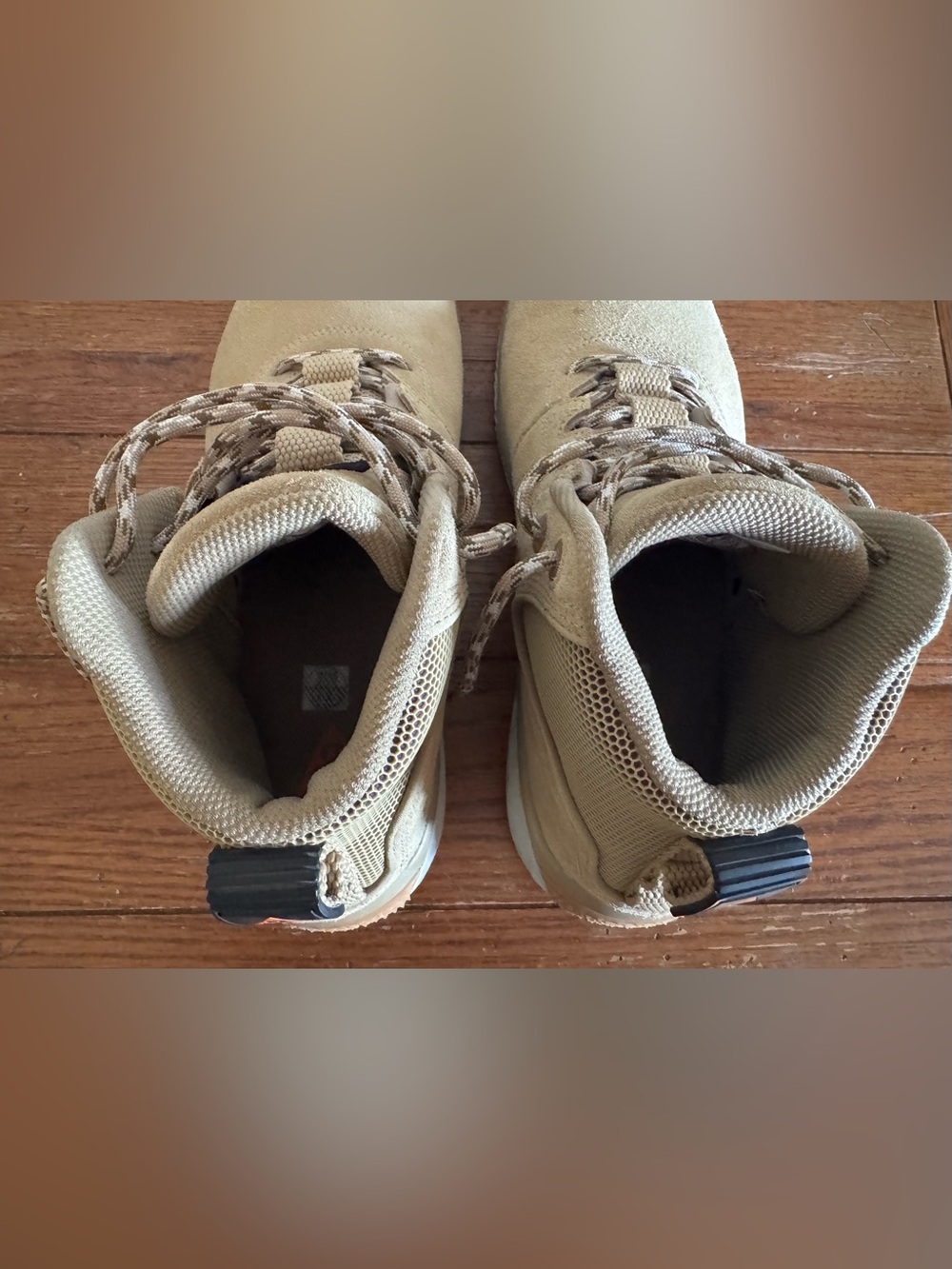 Nike ACG Men’s Sz. 10.5 Angels Rest Hiking Trek Boots Light Bone Streetwear - Picture 8 of 11